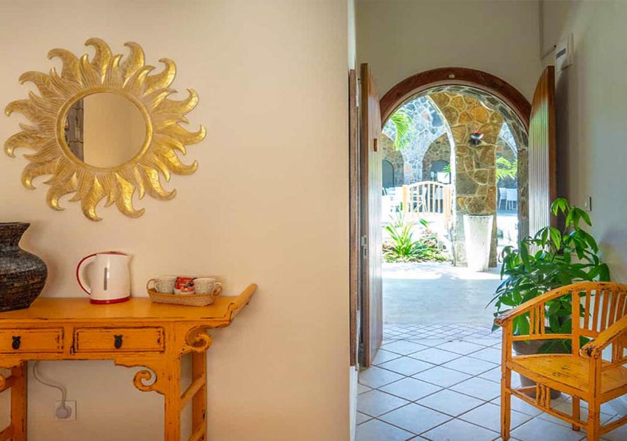 Hacienda Plaza Hotell Pereybere Beach Eksteriør bilde