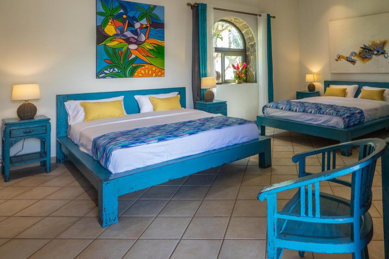 Hacienda Plaza Hotell Pereybere Beach Eksteriør bilde