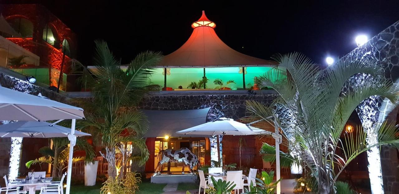 Hacienda Plaza Hotell Pereybere Beach Eksteriør bilde